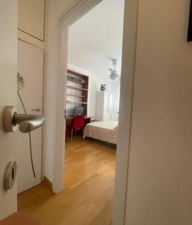 San Siro Stadio 19 Alojamento de Acomodação e Pequeno-almoço 3*